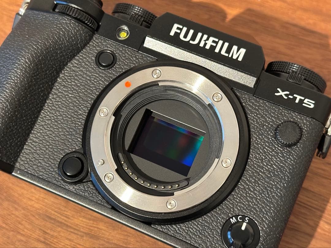 【美品】FUJIFILM X-T5 ボディ ブラック／ショット数777枚