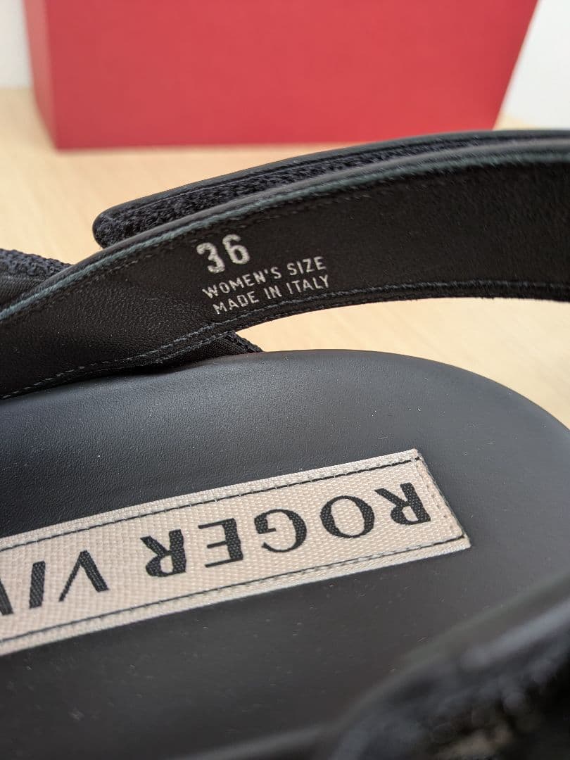 ROGER VIVIER ブラック サンダル サイズ36(23センチ)