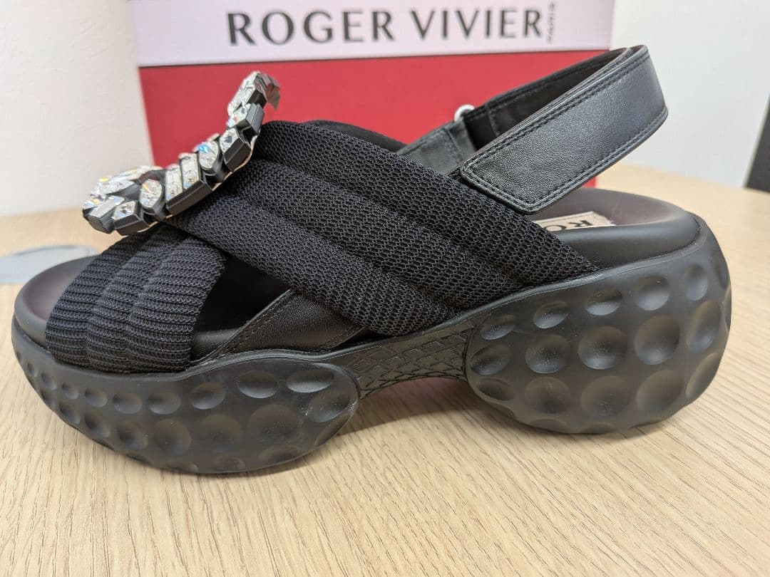 ROGER VIVIER ブラック サンダル サイズ36(23センチ)