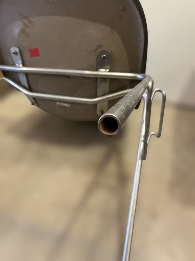 ビンテージ ナウガレザーイームズ