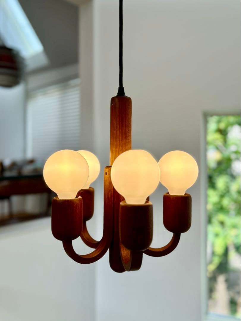 じゅん）独70年代DOMUS チーク無垢材　ヴィンテージ・5灯シャンデリア