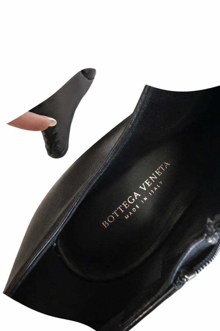 BOTTEGA VENETA 黒 レザー ショートブーツ / アンクルブーツ