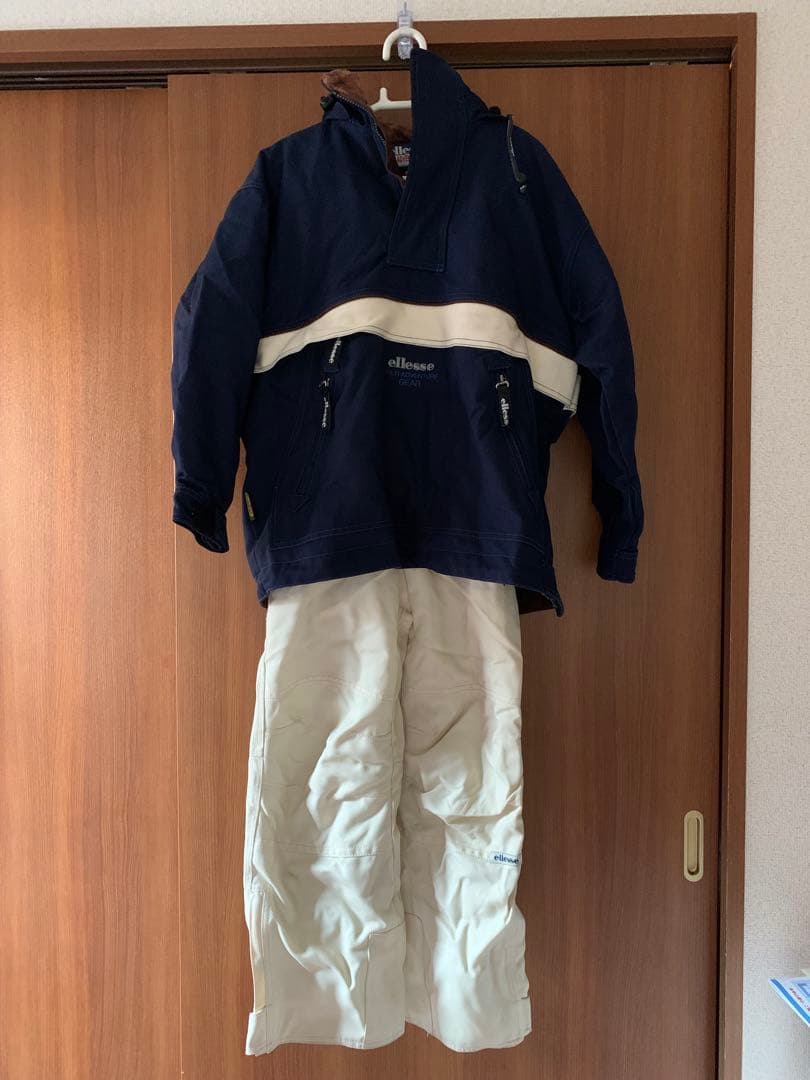 Eellesse エレッセ　上下ウェア　セット　キャップ　グローブ