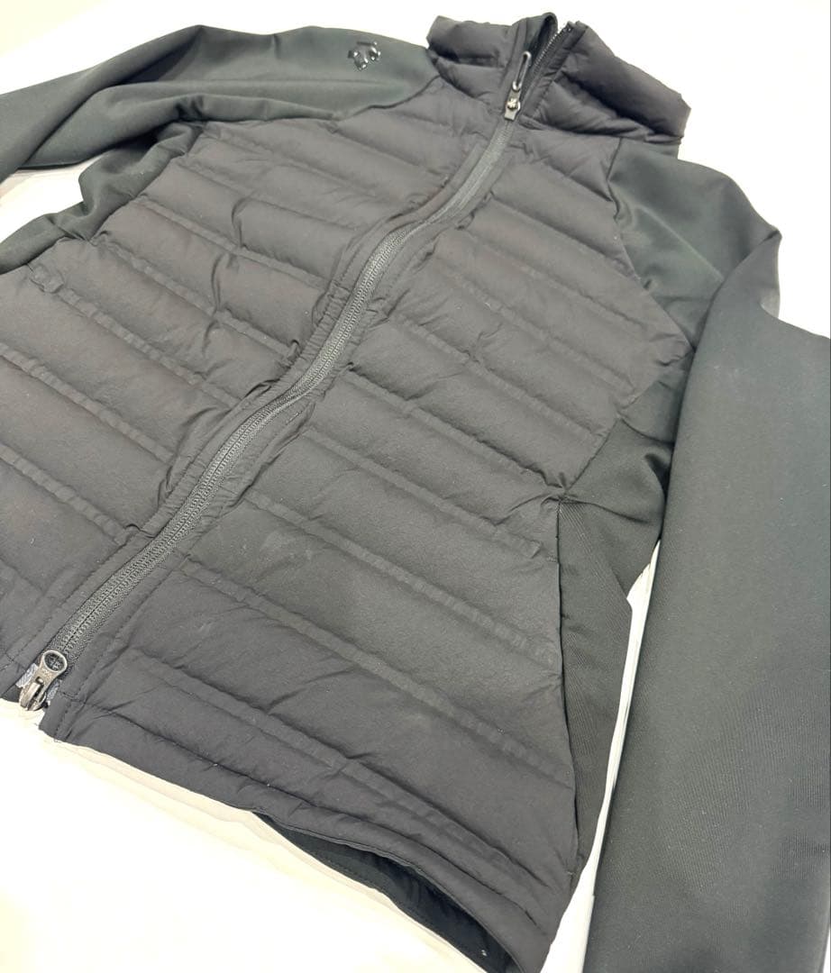 デサントゴルフ 黒のダウンジャケット レディース　M