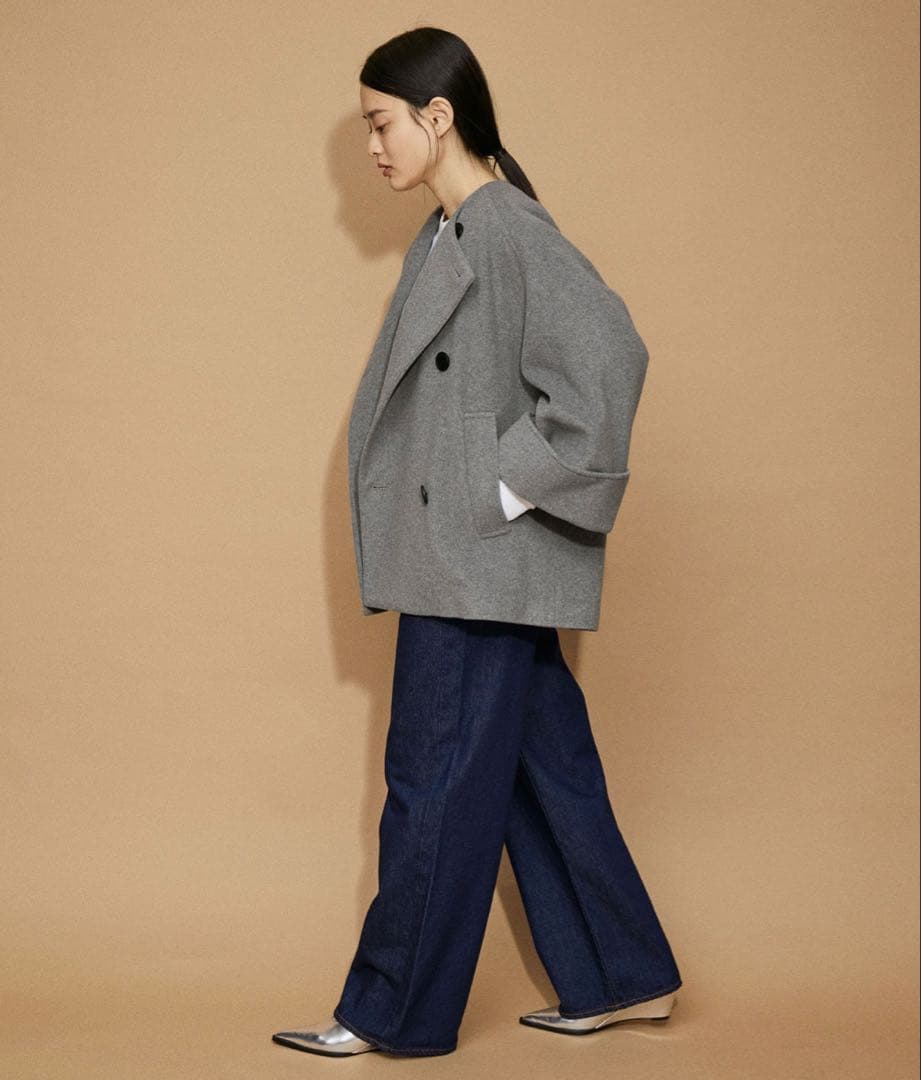 ADAM ET ROPE' ワイドスリーブノーカラーショートコート