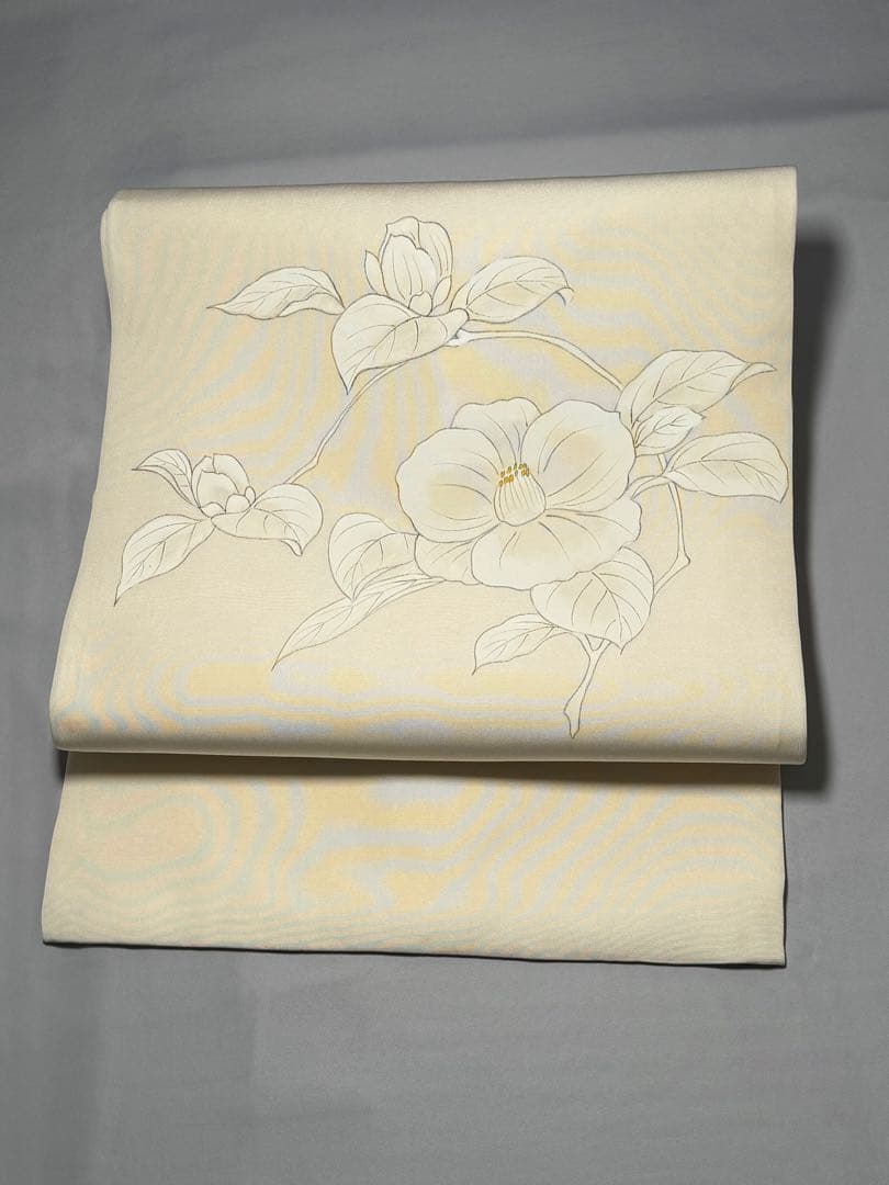 [美品] 塩瀬　名古屋帯　正絹　お太鼓柄　椿　洒落帯　白　カジュアル　小紋　無地