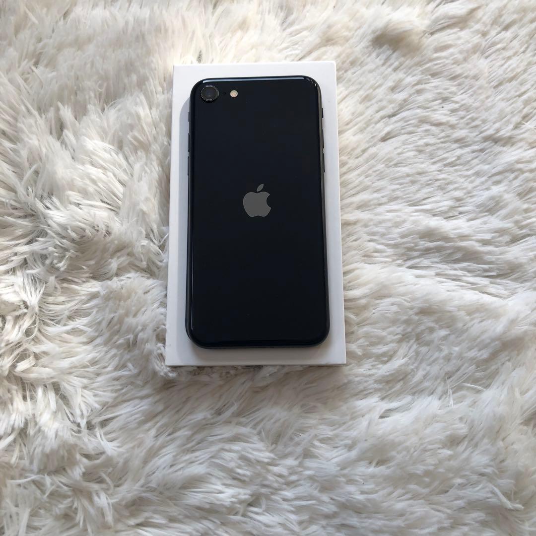 【美品】iPhone SE3 64GB SIMフリー 【即発送】 【付属品】