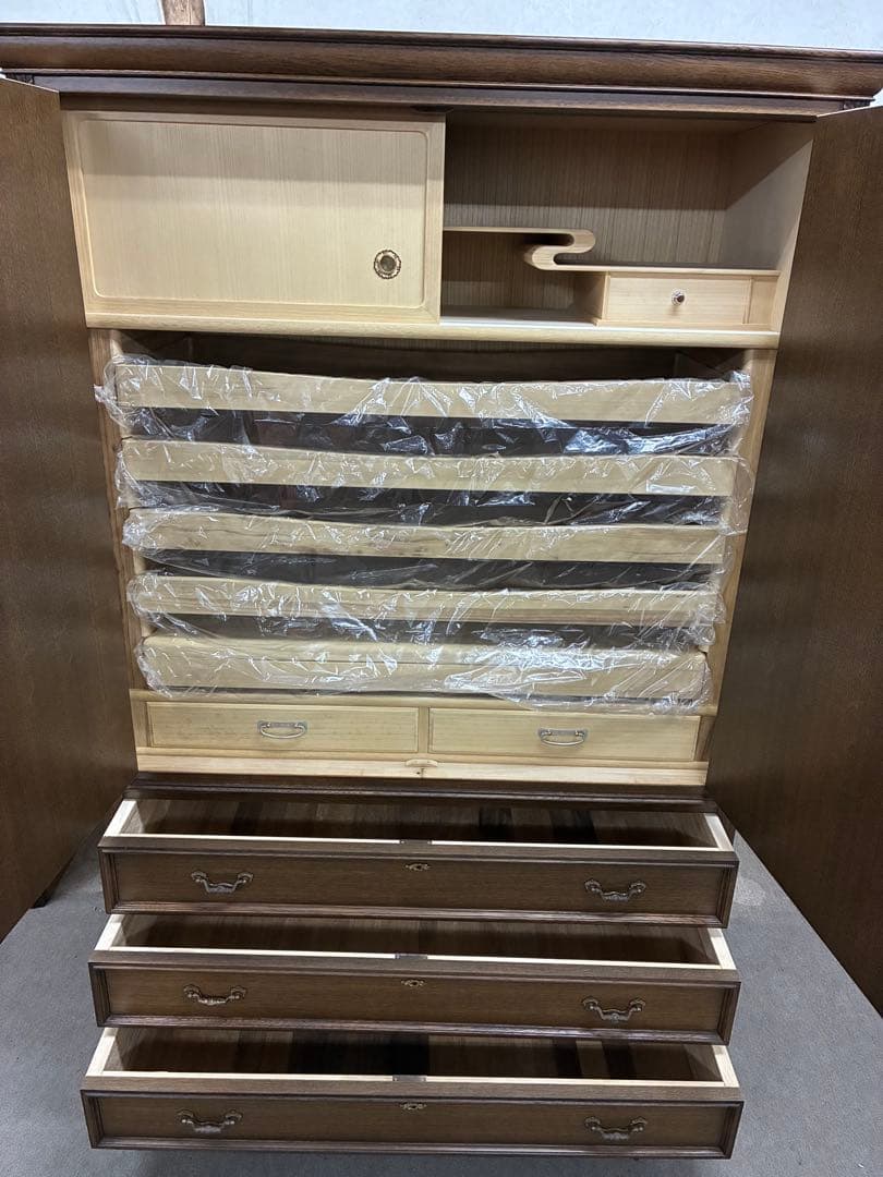 収納桐箪笥
