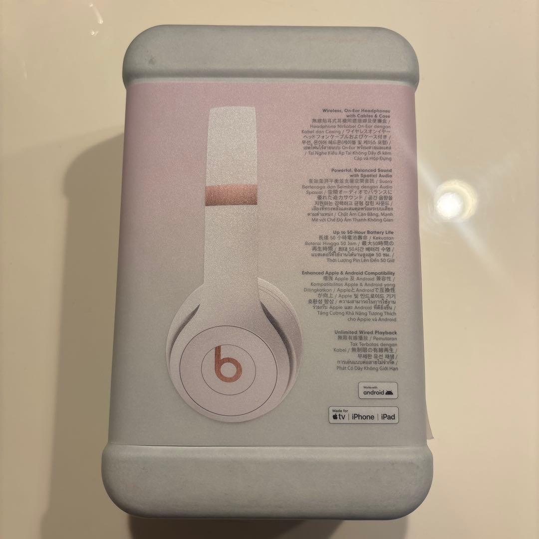 【新品未使用】Beats Solo 4 ワイヤレスヘッドホン ピンク