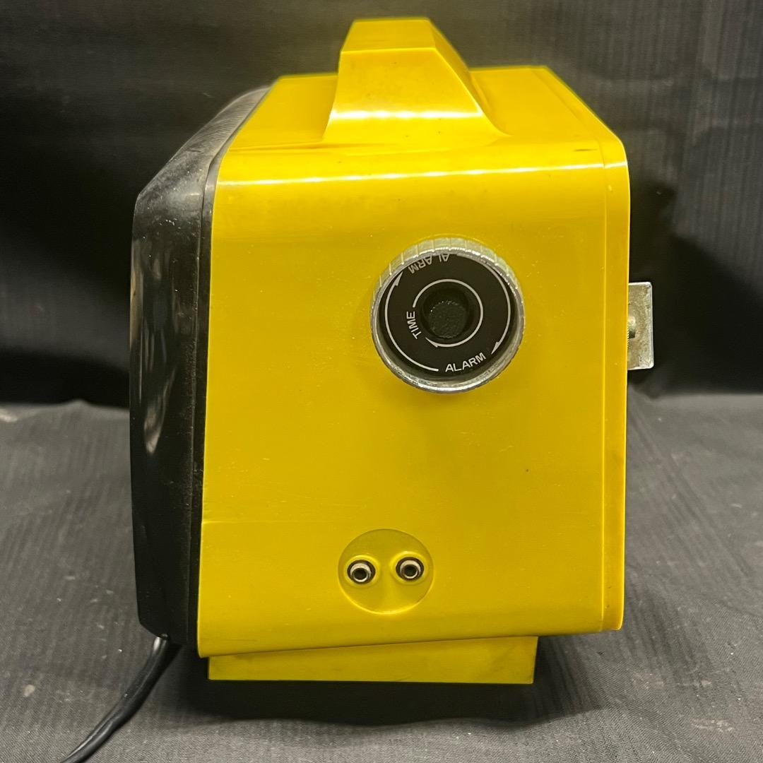 〇Kc左1032 昭和レトロ セイコー ラジオ付 パタパタ時計 イエロー