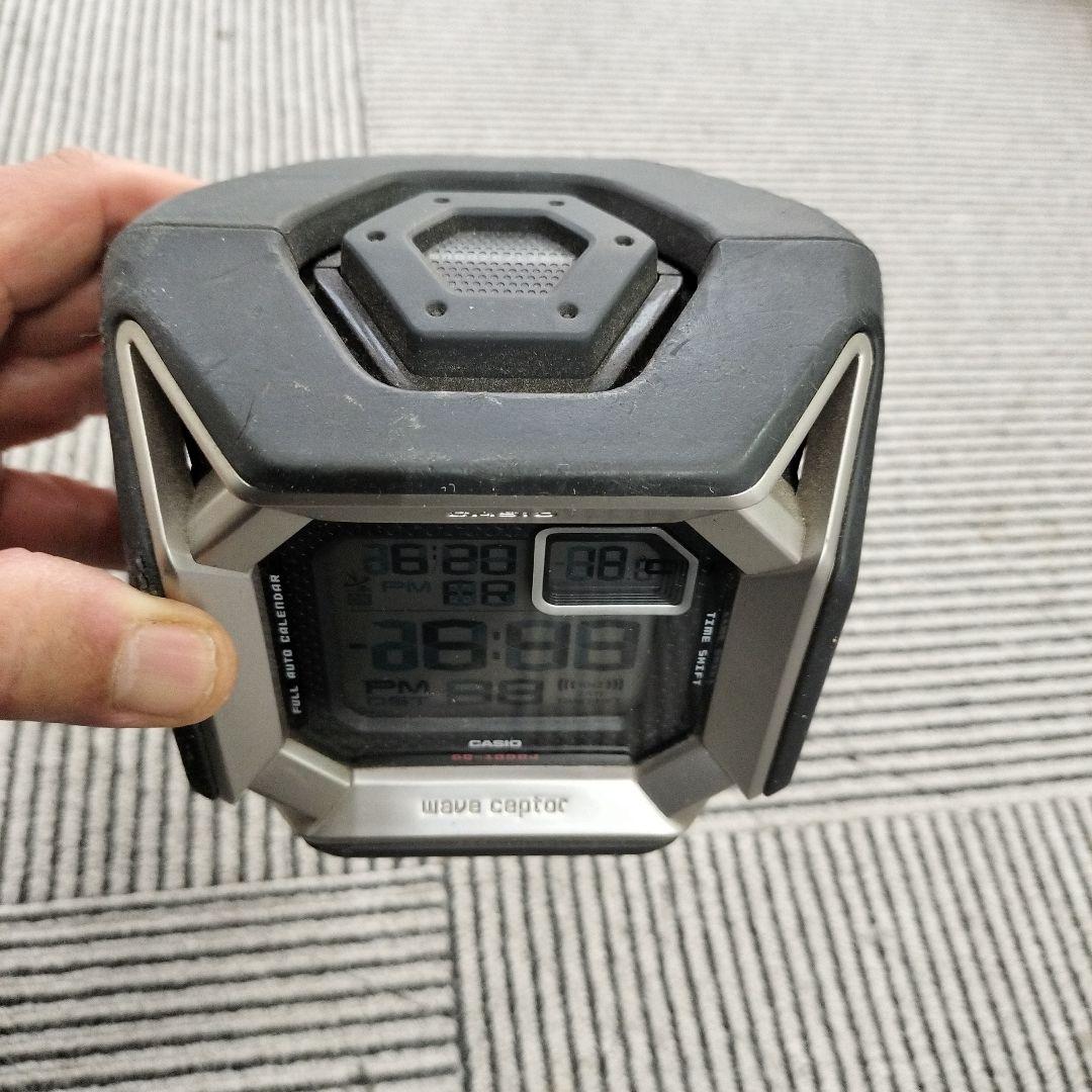 G-SHOCK風　目覚まし時計　CASIO GQ-1000J