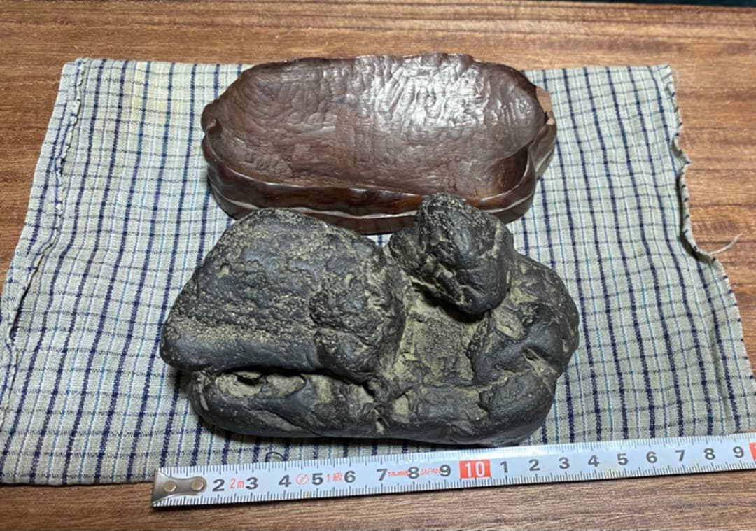 加茂川真黒　水石　茅舎石