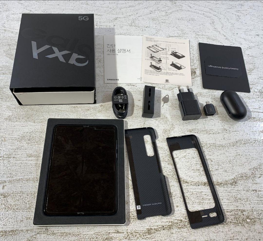 初代 galaxy fold