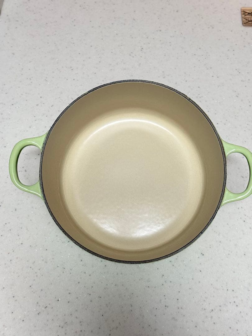 LE CREUSET グリーン 両手鍋 22cm 美品