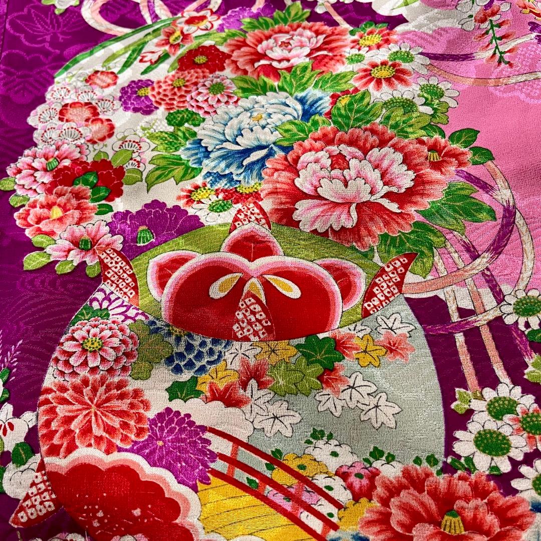 正絹 アンティーク着物 七五三 ◇赤紫色 糸巻き 薬玉 古典柄