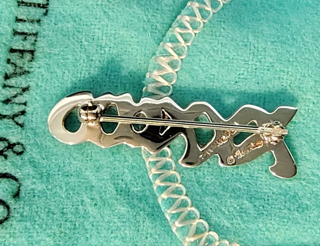 ティファニー 　パロマ・ピカソ　ラブ&キス　ブローチ　シルバー