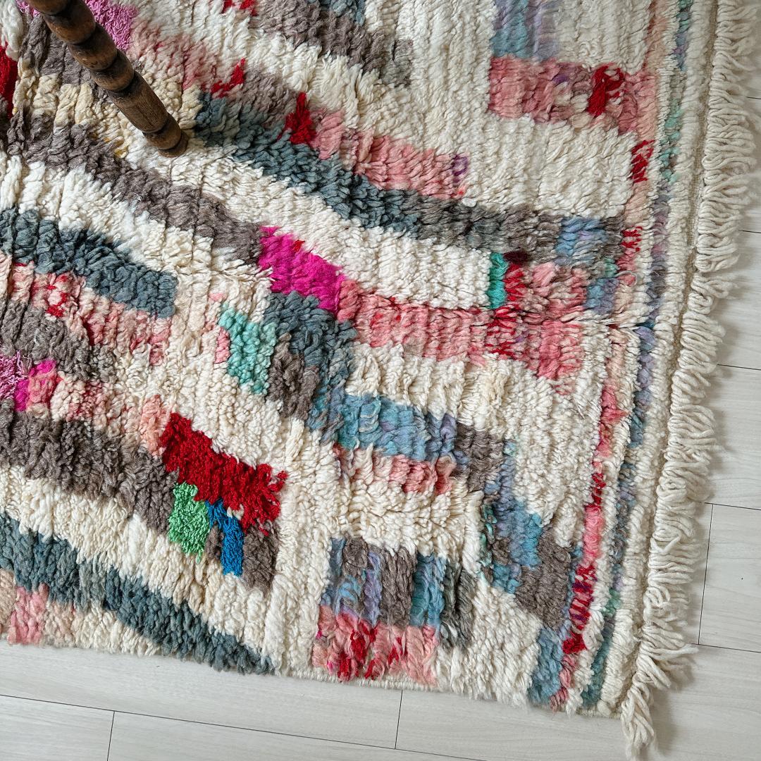 モロッコ製ヴィンテージラグ143 レア マゼンタピンク ミントグリーン ブルー