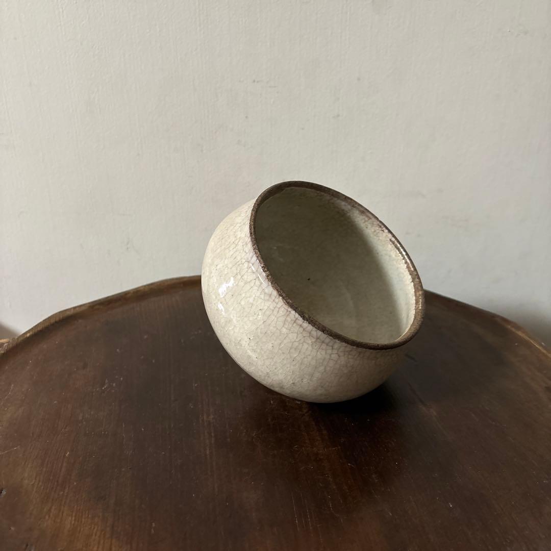 古い丸壷　白釉　塩笥壺　韓国骨董.アンティーク.古民芸.検:立原正秋.白磁.李朝