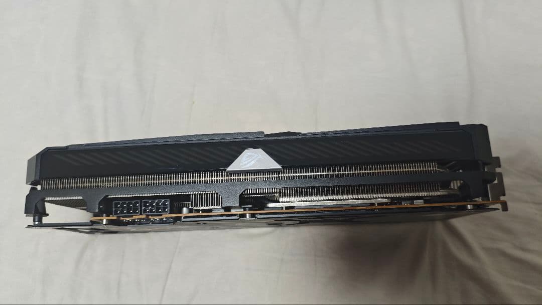 グラフィックボード・グラボ・ビデオカード ASUS ROG Strix Radeon RX 6700 XT OC