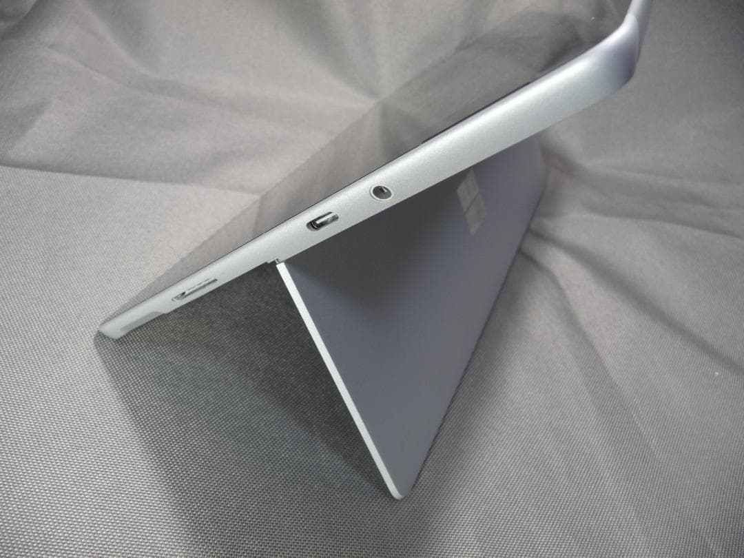 Windowsタブレット本体 Surface Go1824