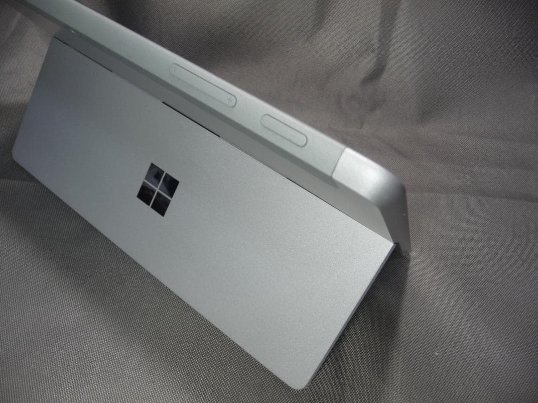 Windowsタブレット本体 Surface Go1824