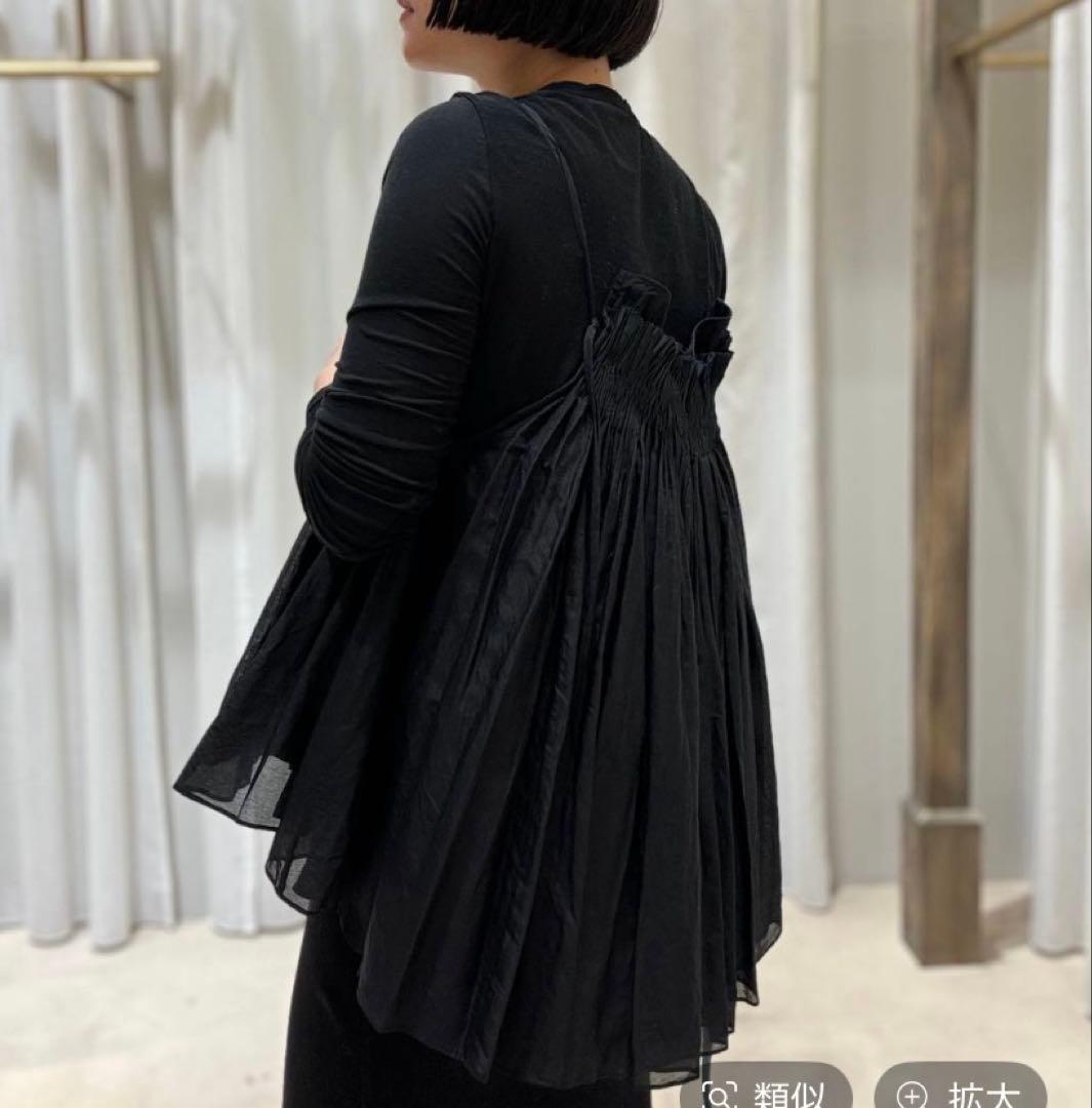 カレンソロジー　キャミソール　黒色