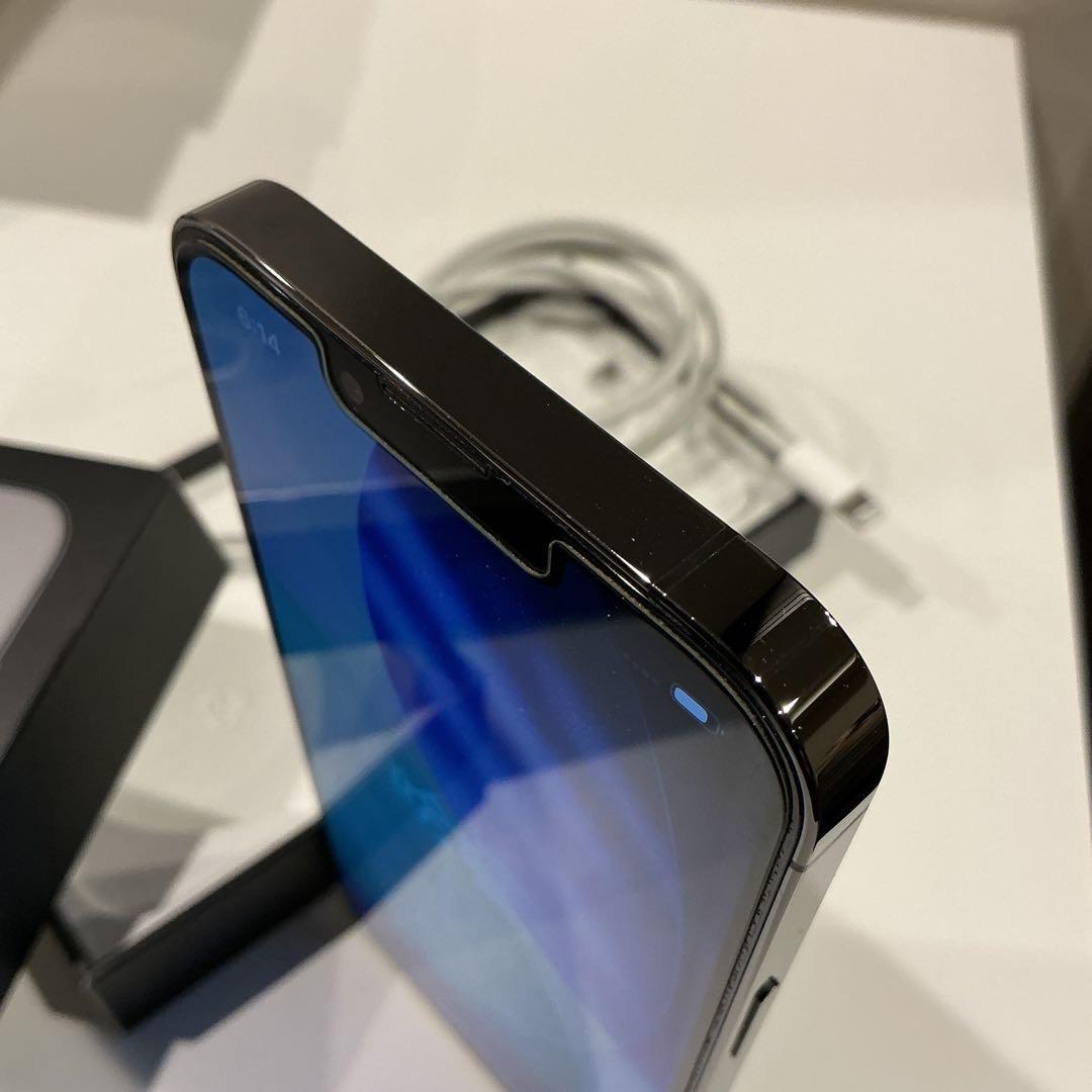 《中古超美品》　iPhone13pro 256GB グラファイト