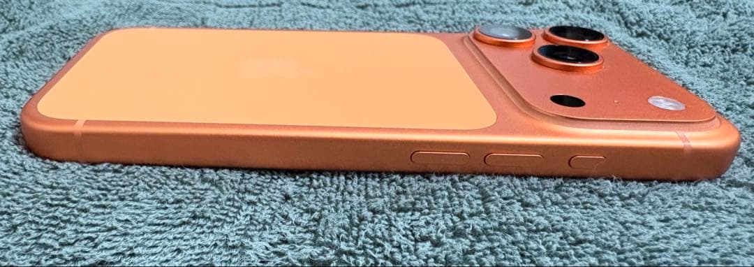 Apple iPhone 17Pro 256GB 本体とケース