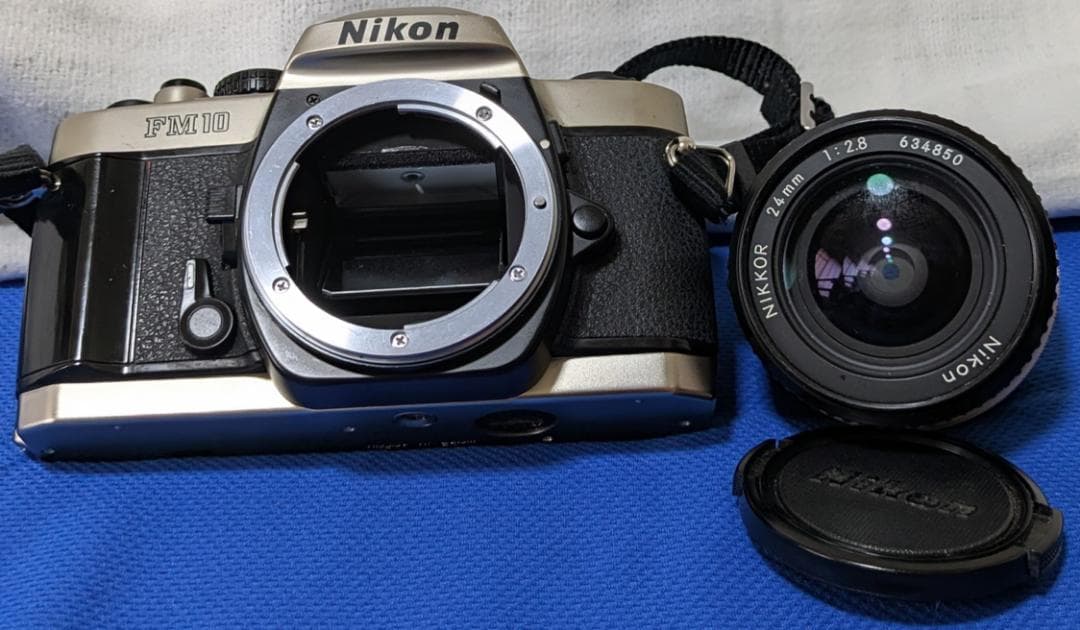美品 nikon FM10 に広角レンズ(24mm f2.8)を取付てみました