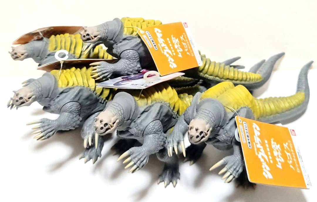 ムービーモンスターシリーズ 19種 105体 ソフビ ゴジラ ウルトラマン 新品