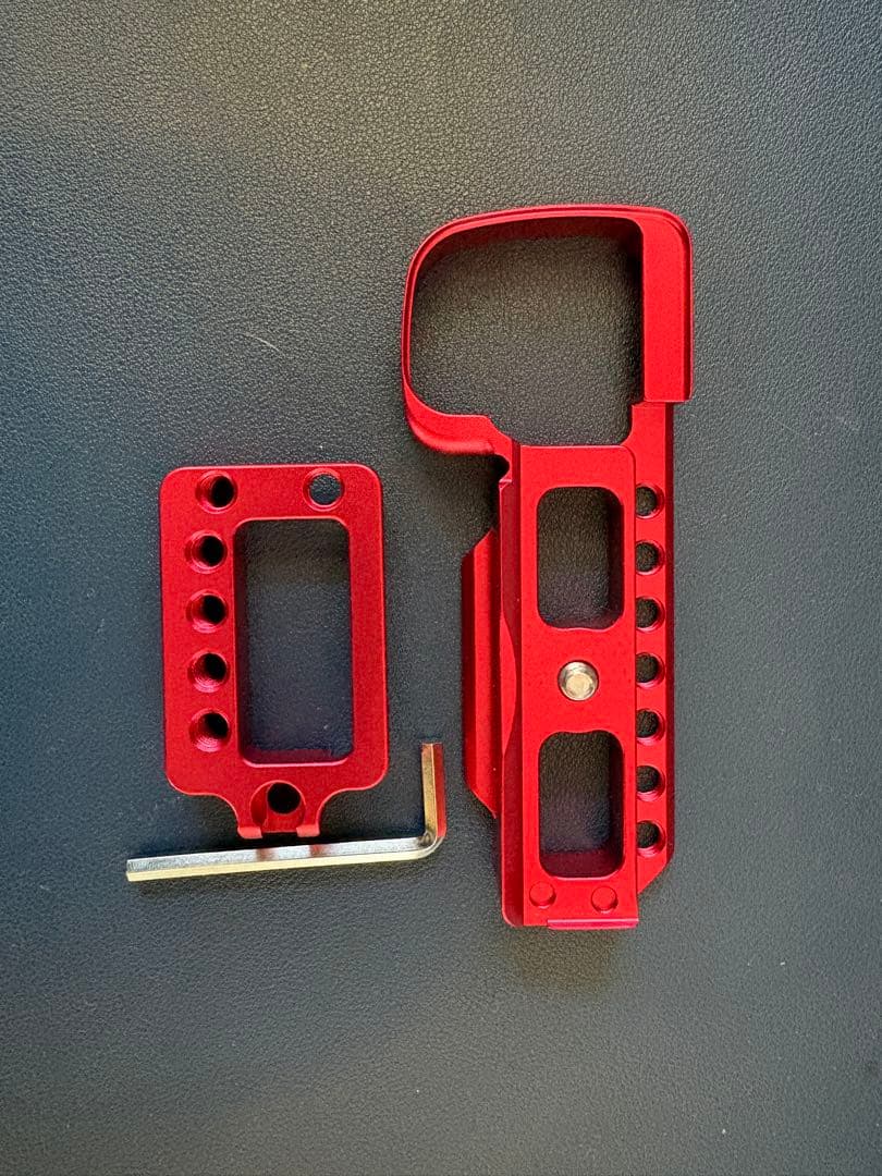 【極美品】α6400 ボディ シャッター637回 元箱・付属品・予備電池多数