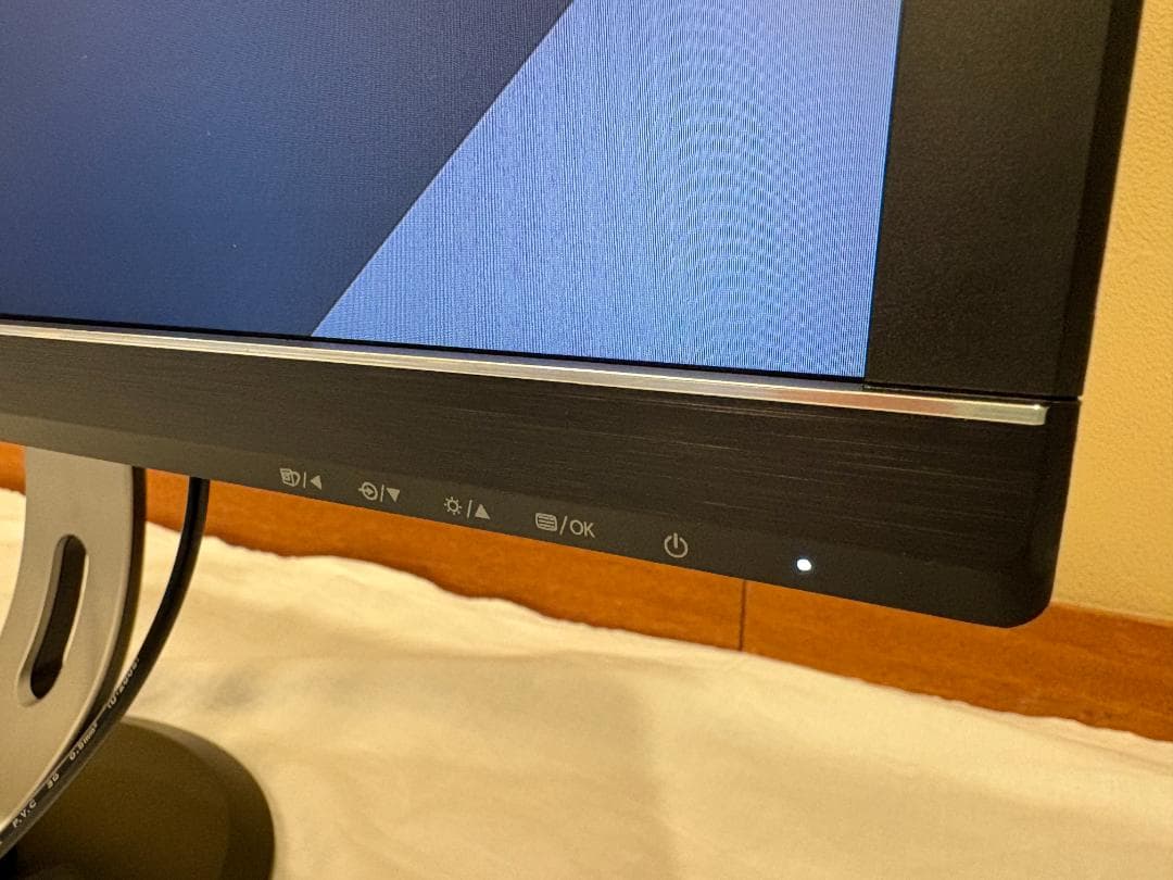 【美品】PHILIPS ディスプレイ 31.5 WQHD 2560x1440