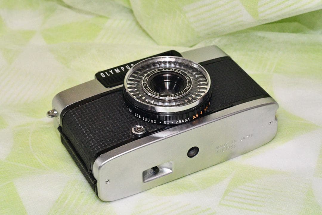 《動作品》OLYMPUS EE-3 【美品】 a361