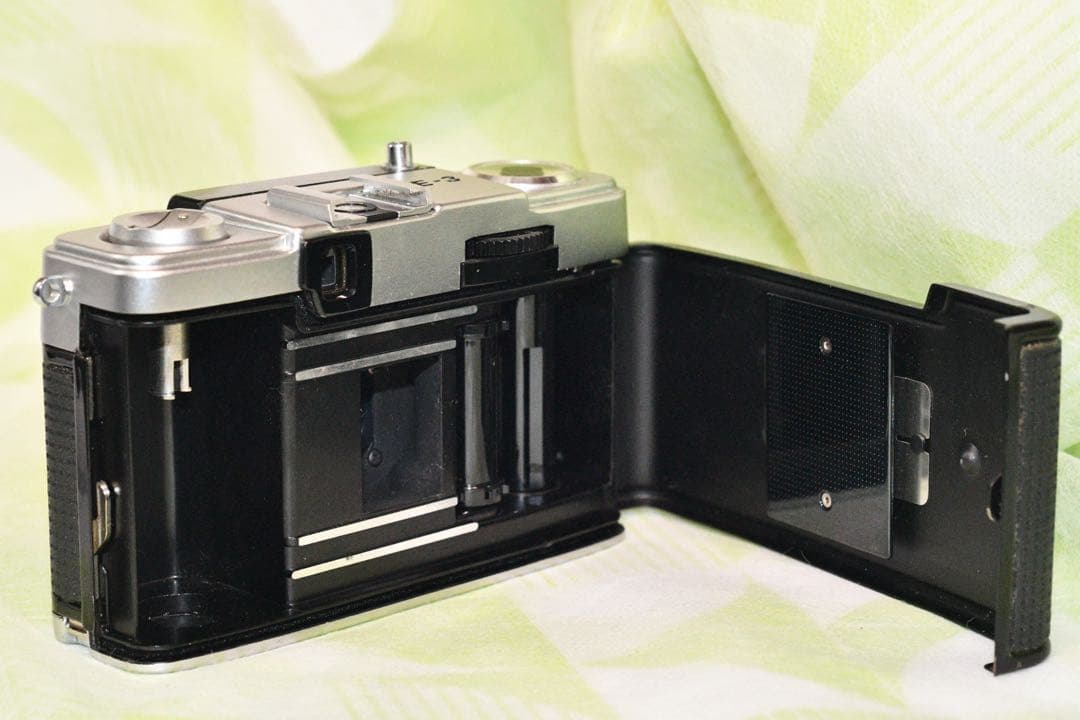《動作品》OLYMPUS EE-3 【美品】 a361