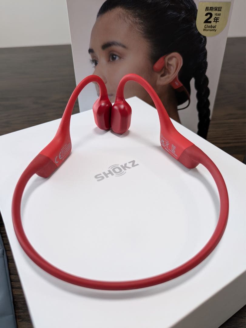 SHOKZ OPENRUN 赤 Black 骨伝導イヤホン　美品　S803