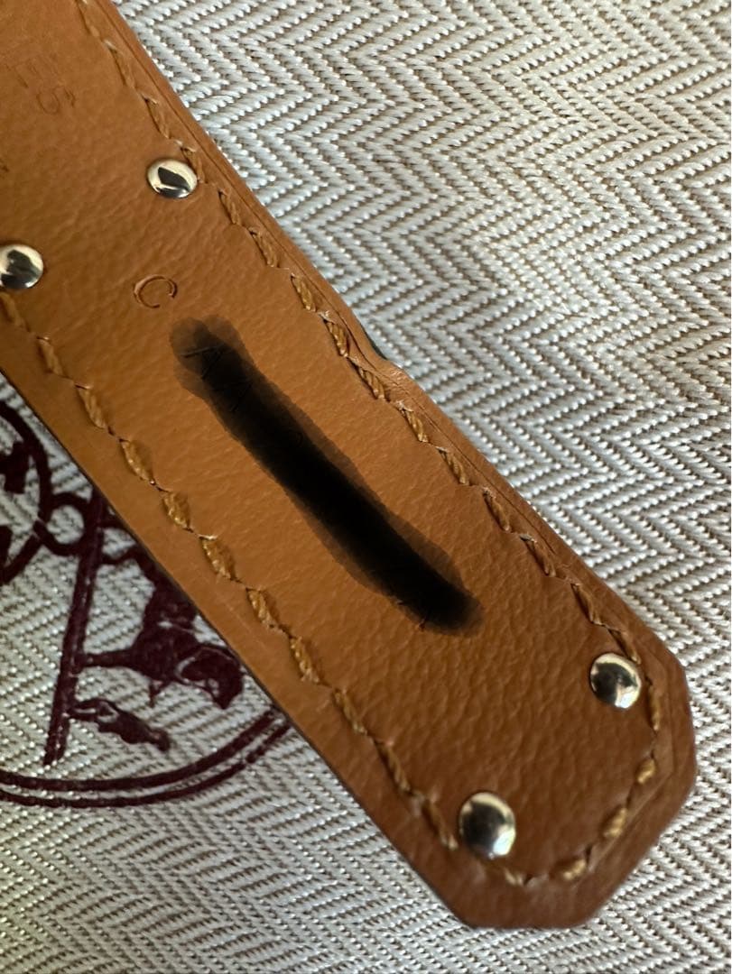 HERMÈS 黒×シルバー レザーベルトC 刻印