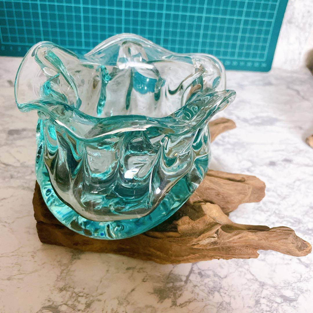 お花型 流木ガラス オブジェ 花瓶 Lサイズ ガラス細工 流木台座 置物