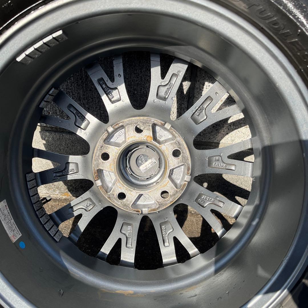 美品ピレリ製195/65r15スタッドレスタイヤをWEDS製アルミホイールに装着