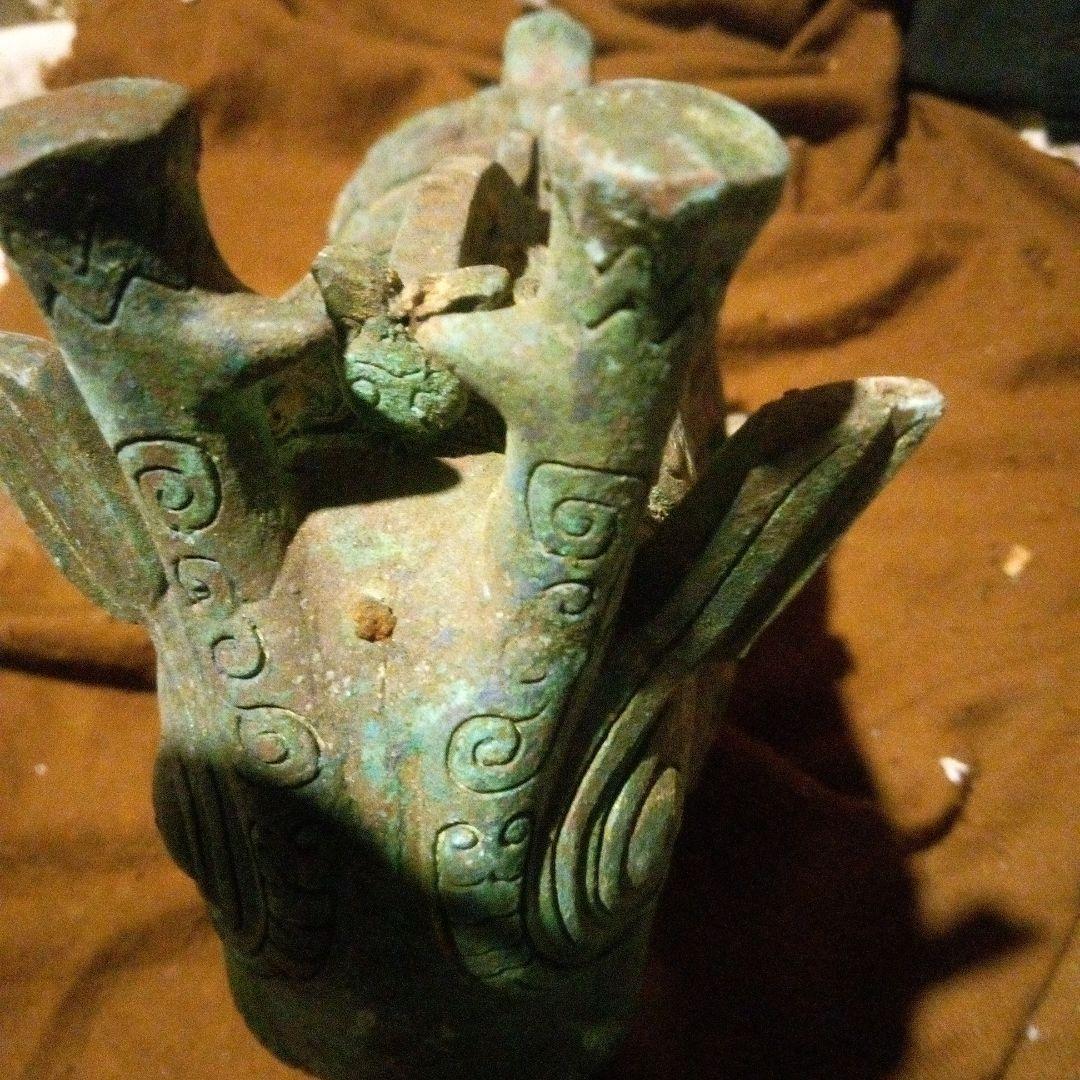 中国　古代青銅器　獣