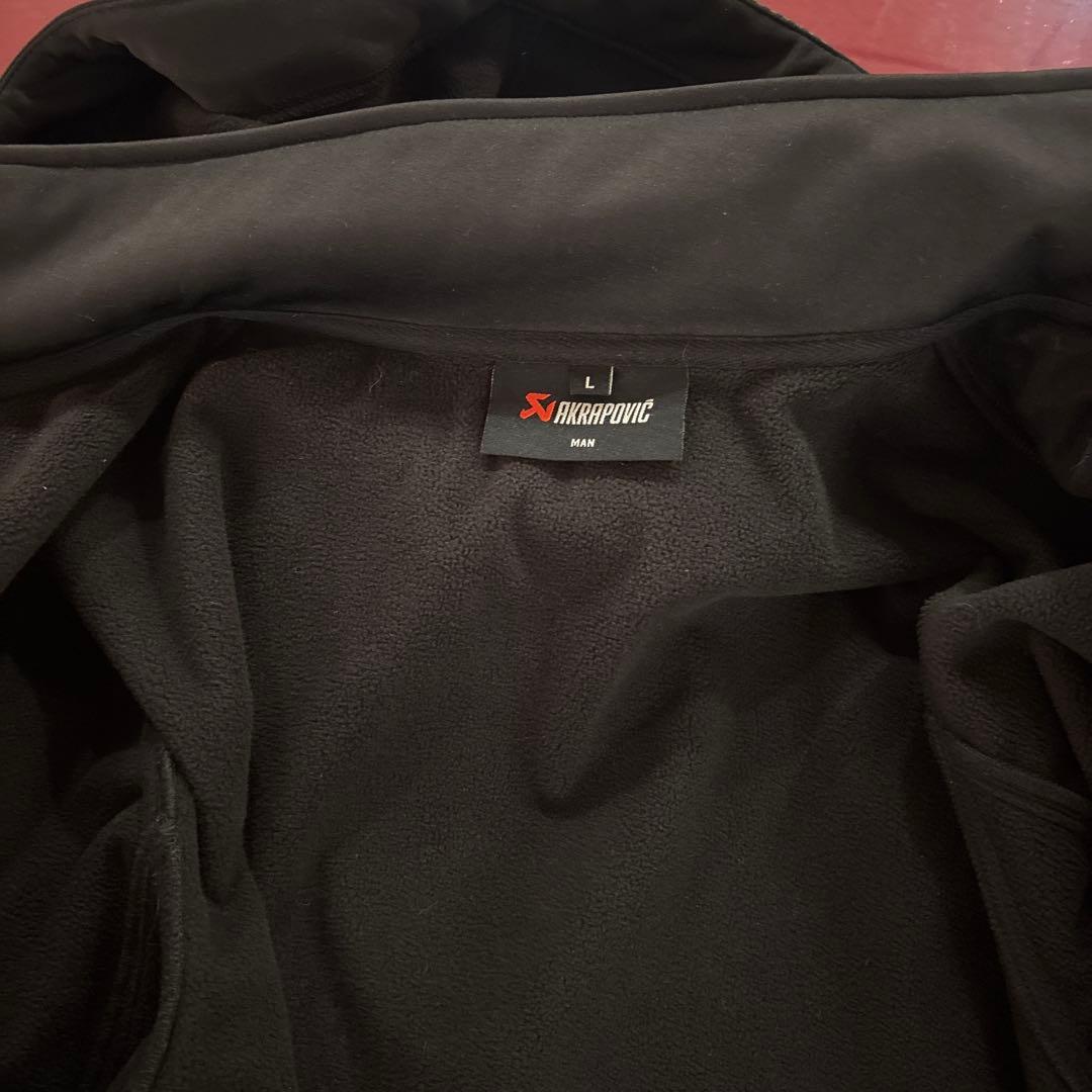 AKRAPOVIC フード付きジャケット 黒　L