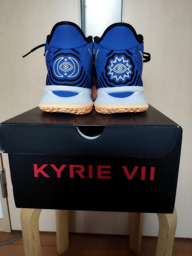 NIKE KYRIE 7　 ナイキ カイリー7