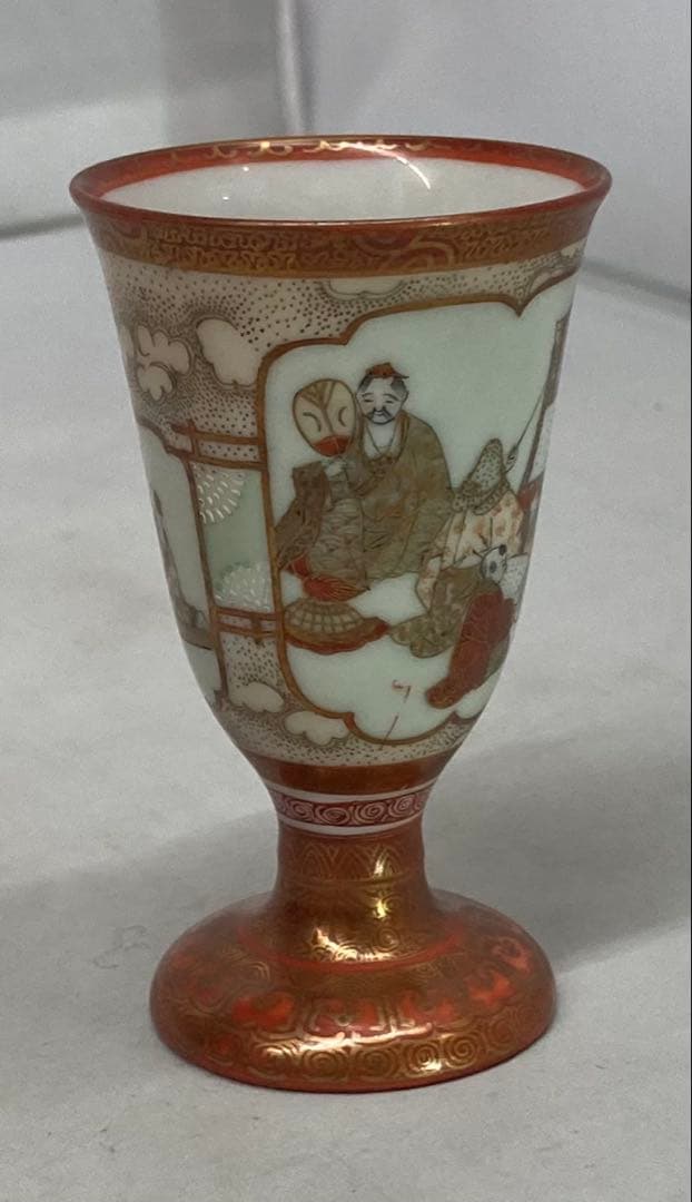 B548s「赤絵金彩馬上盃　2個」 大日本九谷製　内側山水絵　酒器　明治時代