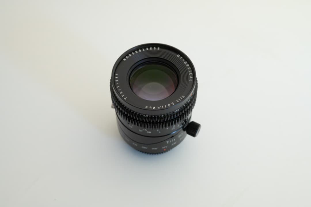 TTArtisan 50mm F1.2 Tilt　単焦点レンズ