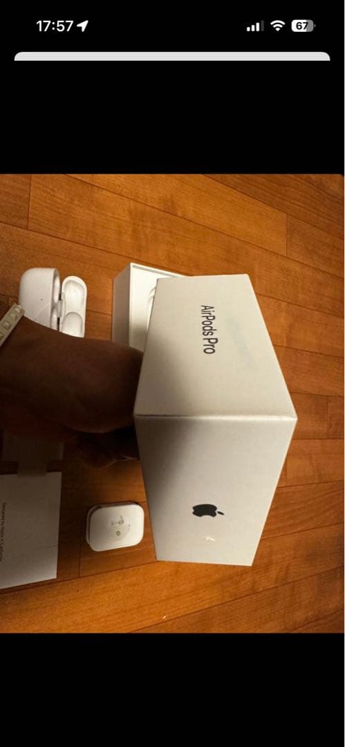 AirPods Pro第2世代　充電ケース付き、Lightningタイプ