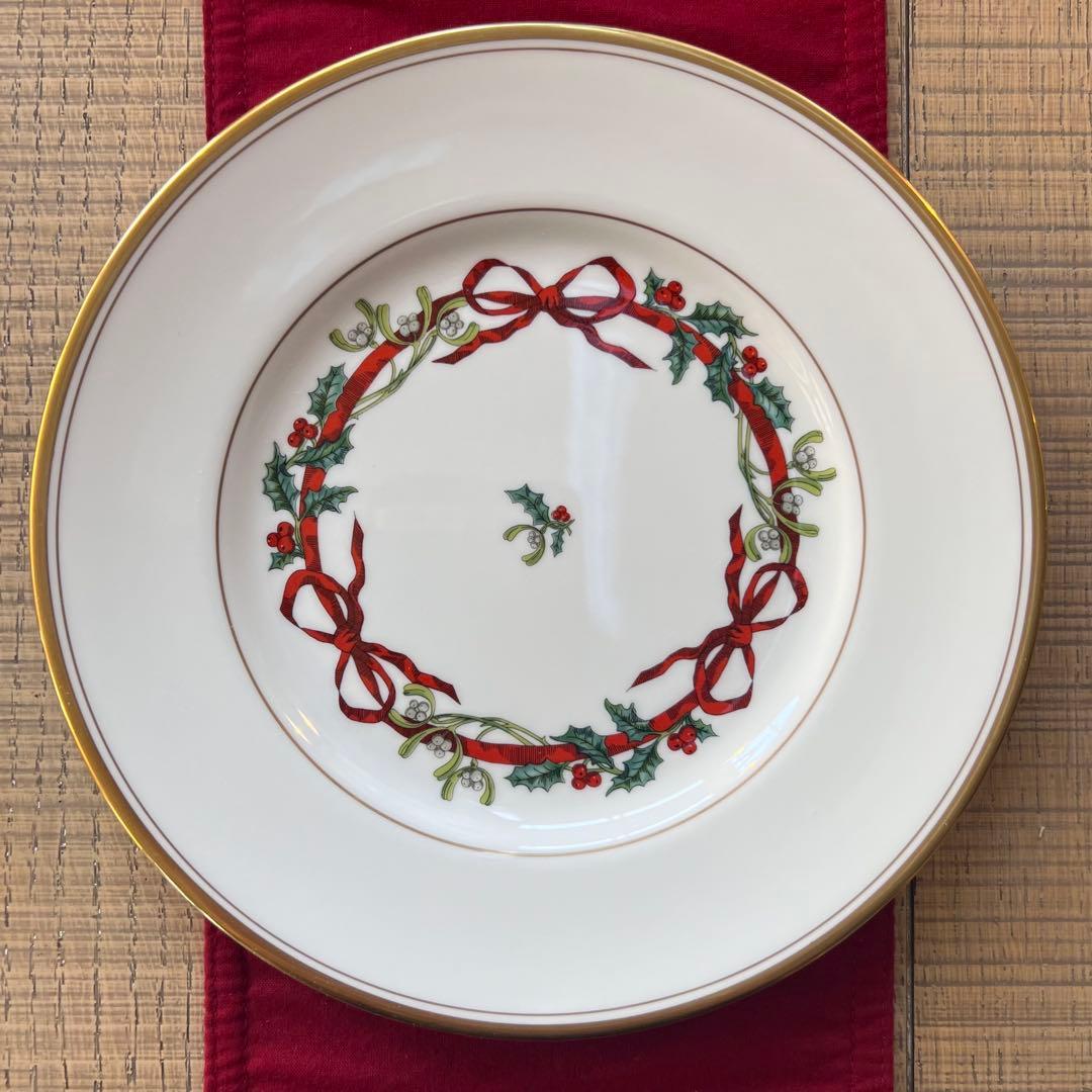  WORCESTER Holly Ribbonsサラダプレートセット