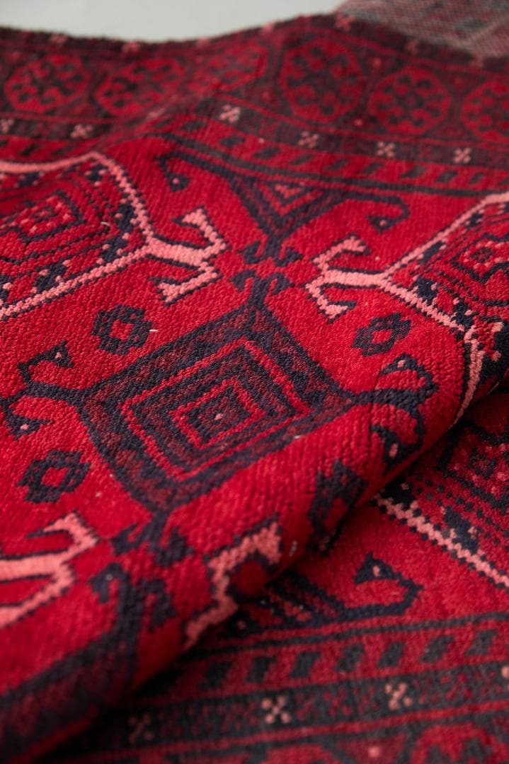 ヴィンテージラグ　ペルシャ絨毯　トライバルラグ　（193×102cm）赤　黒