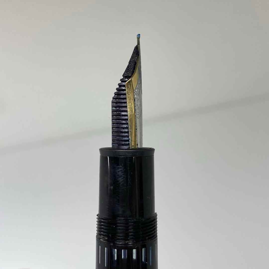 Mont Blanc マイスターシュテュック　ペン先14C 585 万年筆
