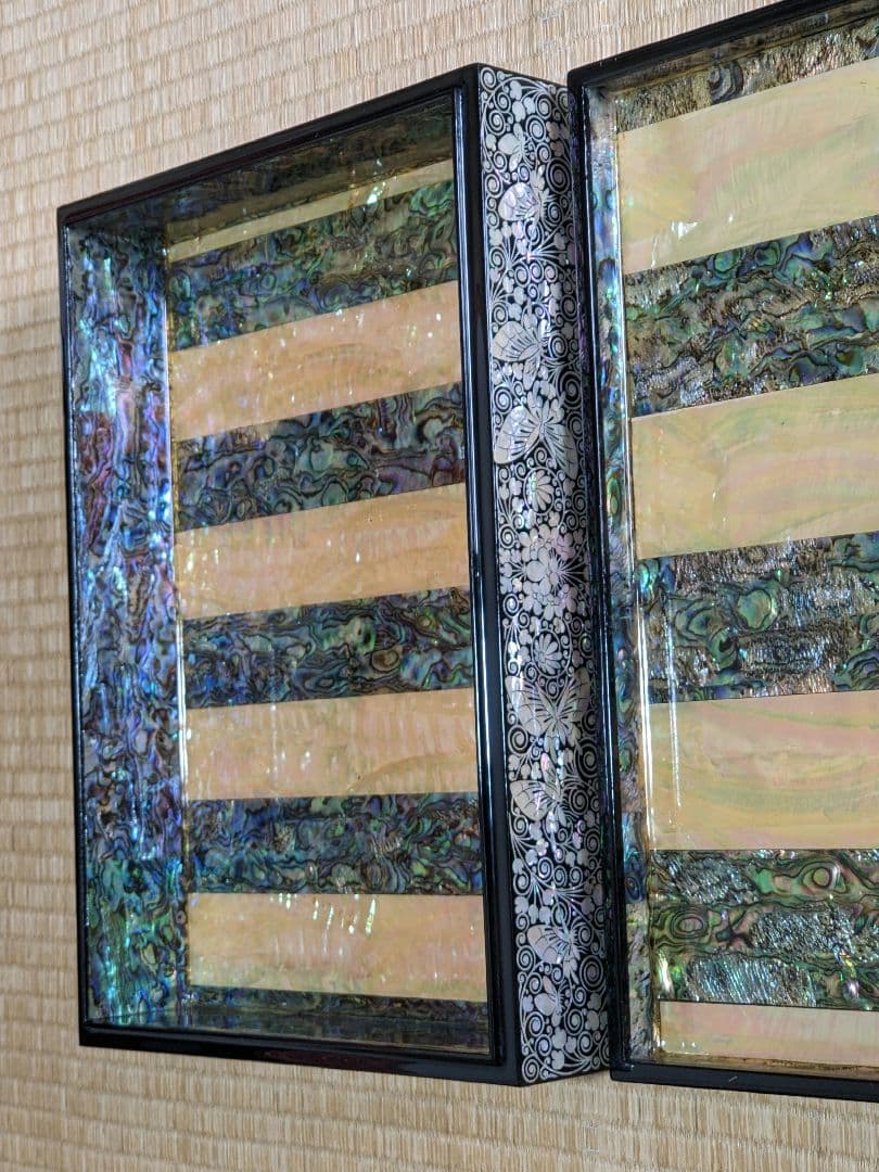 ♦木製 花唐草 蝶文様 極細密 螺鈿装飾細工 飾り箱 文箱 類品なし 一点物