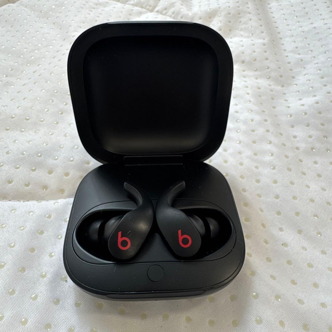 Beats Fit Pro (ビーツフィットプロ) 両耳＋充電ケース