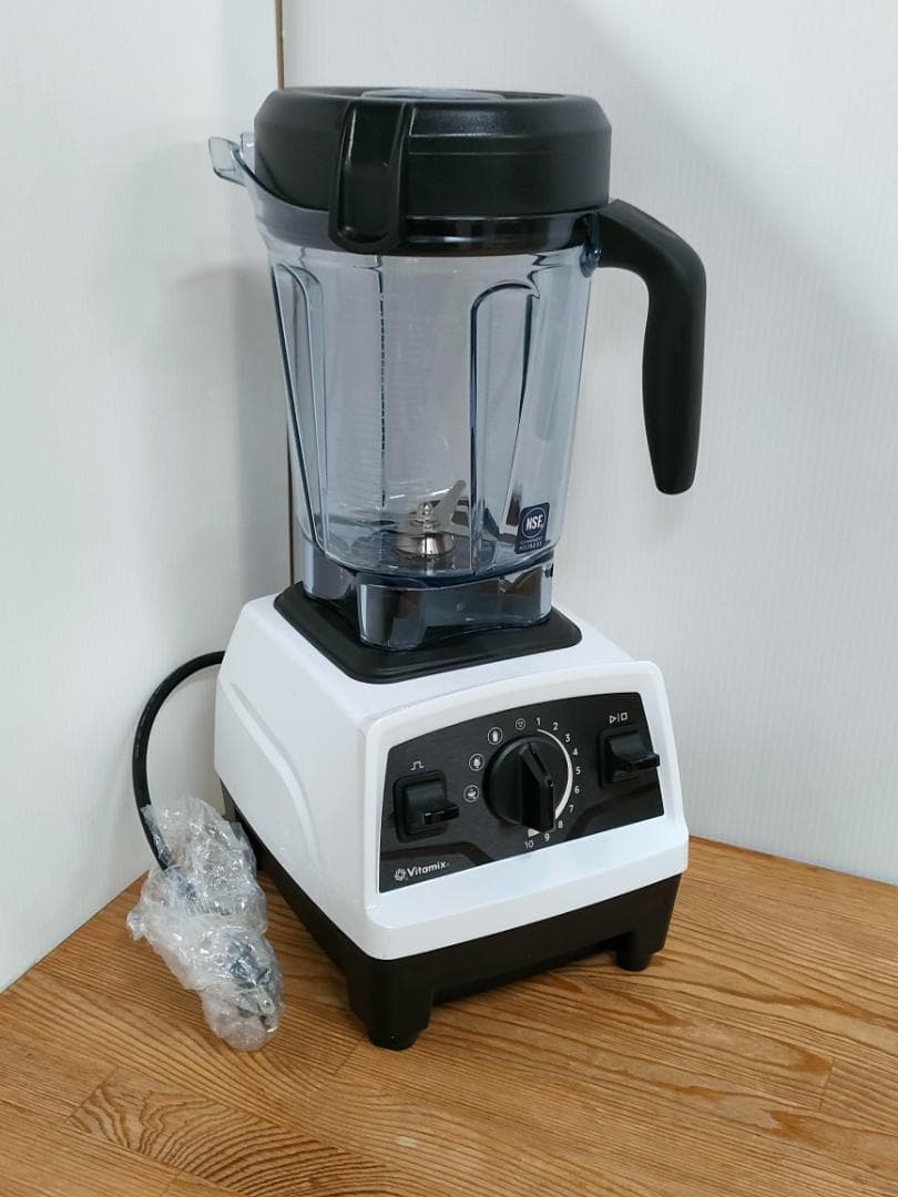 【新品・未使用】バイタミックス E520　ホワイト　保証書あり　1581